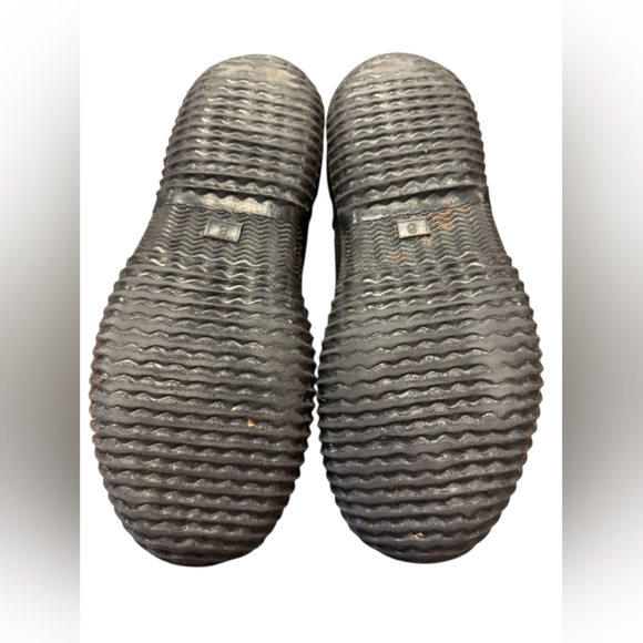 Portofino Rubber Ankle Boots Slip On Black Floral Size 40/8 EUC - Picture 8 of 8